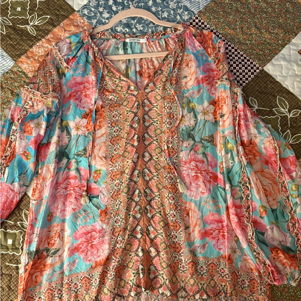 Johnny Was Multicolor Floral Blouse 100% silk